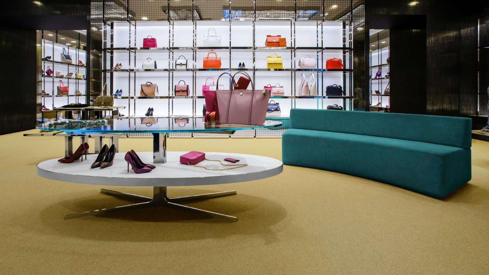 Taralay Premium Compact